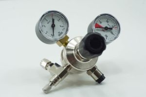 CO2 Druckminderer Nadelventil